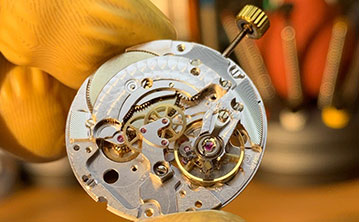 尊皇手表机芯保养