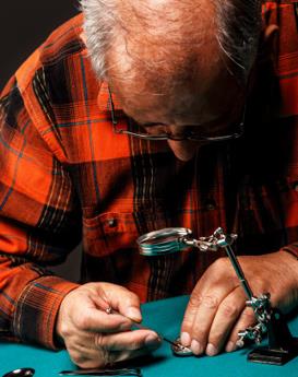 查尔斯·温宁格-广州尊皇维修中心制表师