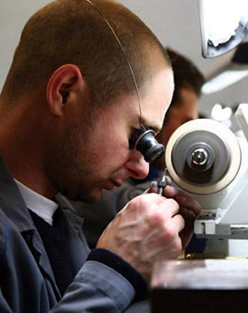 亚历山大·威尔森-长沙尊皇维修中心制表师